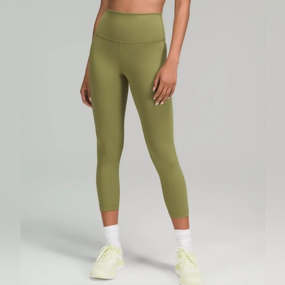 Lululemon Wunder Train Cropped High Rise Legging - Picture 1 of 12
